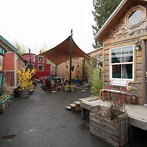 Caravan- The Tiny House 3* Portland